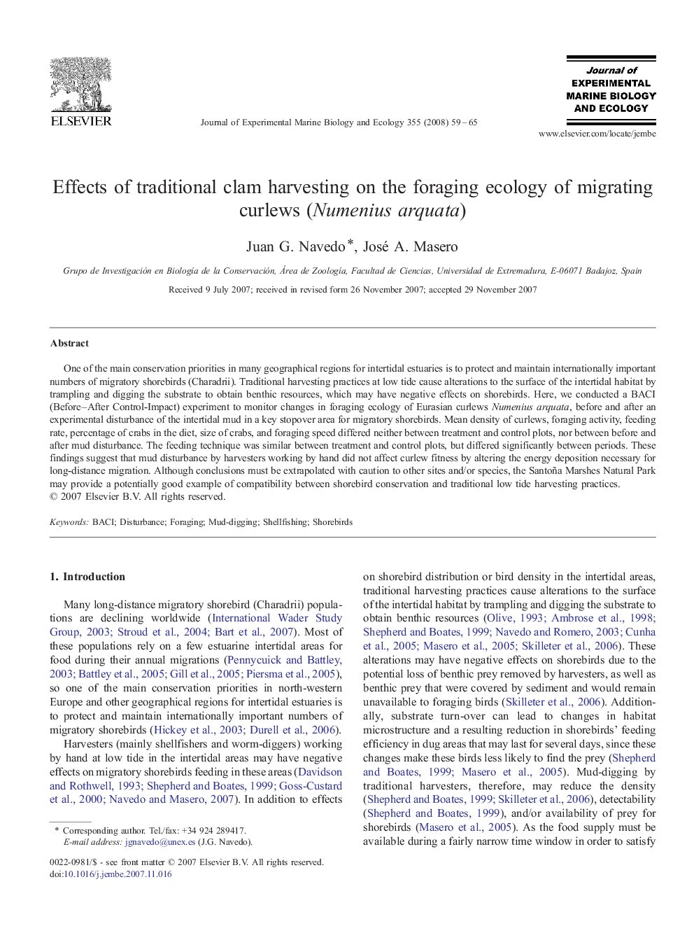 Effects of traditional clam harvesting on the foraging ecology of migrating curlews (Numenius arquata)