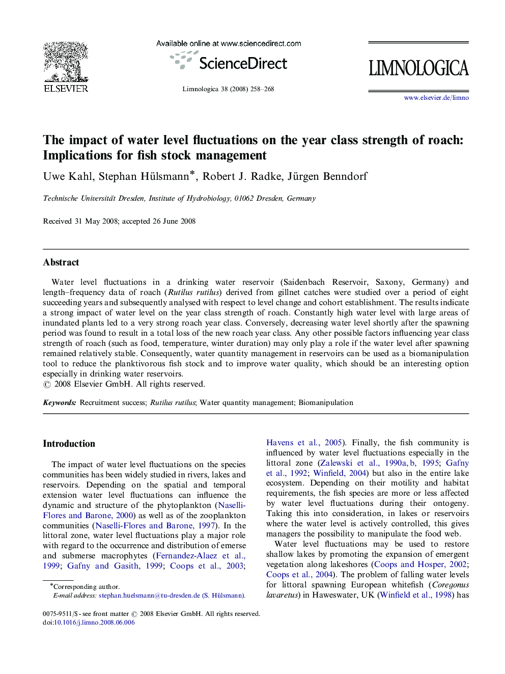 The impact of water level fluctuations on the year class strength of roach: Implications for fish stock management