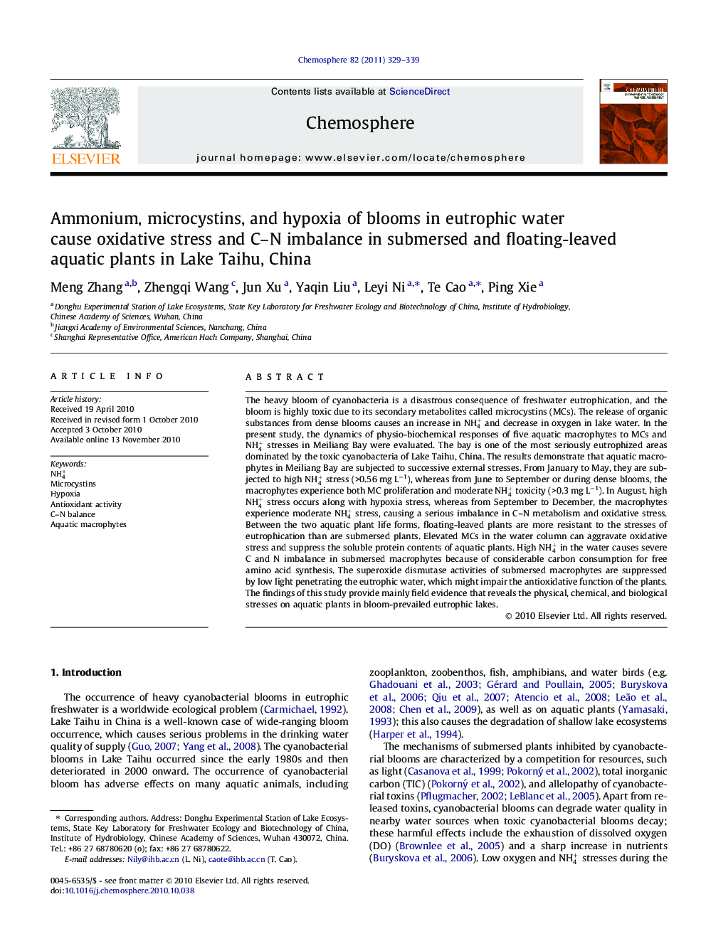 Ammonium, microcystins, and hypoxia of blooms in eutrophic water cause oxidative stress and C–N imbalance in submersed and floating-leaved aquatic plants in Lake Taihu, China