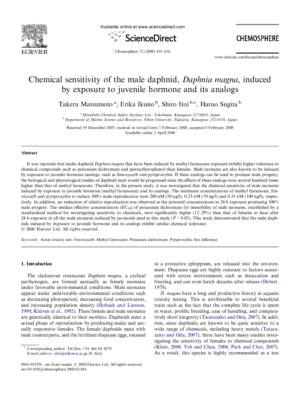 Chemical sensitivity of the male daphnid, Daphnia magna, induced by exposure to juvenile hormone and its analogs