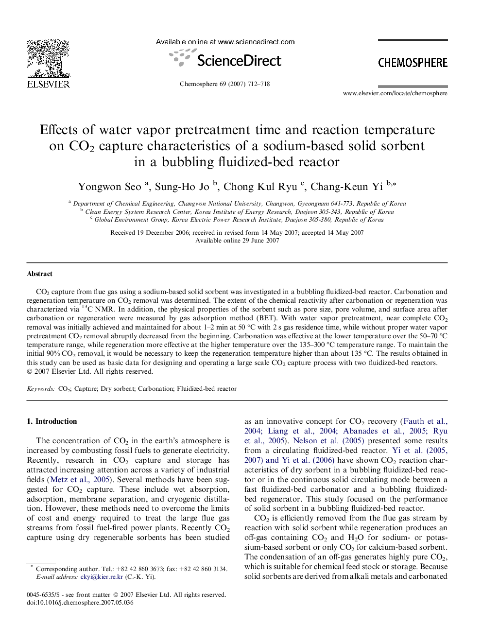 Effects of water vapor pretreatment time and reaction temperature on CO2 capture characteristics of a sodium-based solid sorbent in a bubbling fluidized-bed reactor