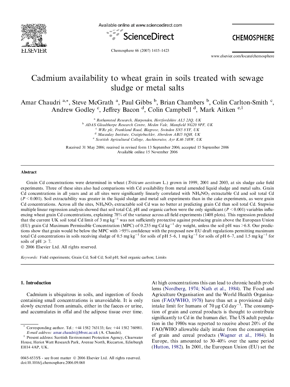 Cadmium availability to wheat grain in soils treated with sewage sludge or metal salts