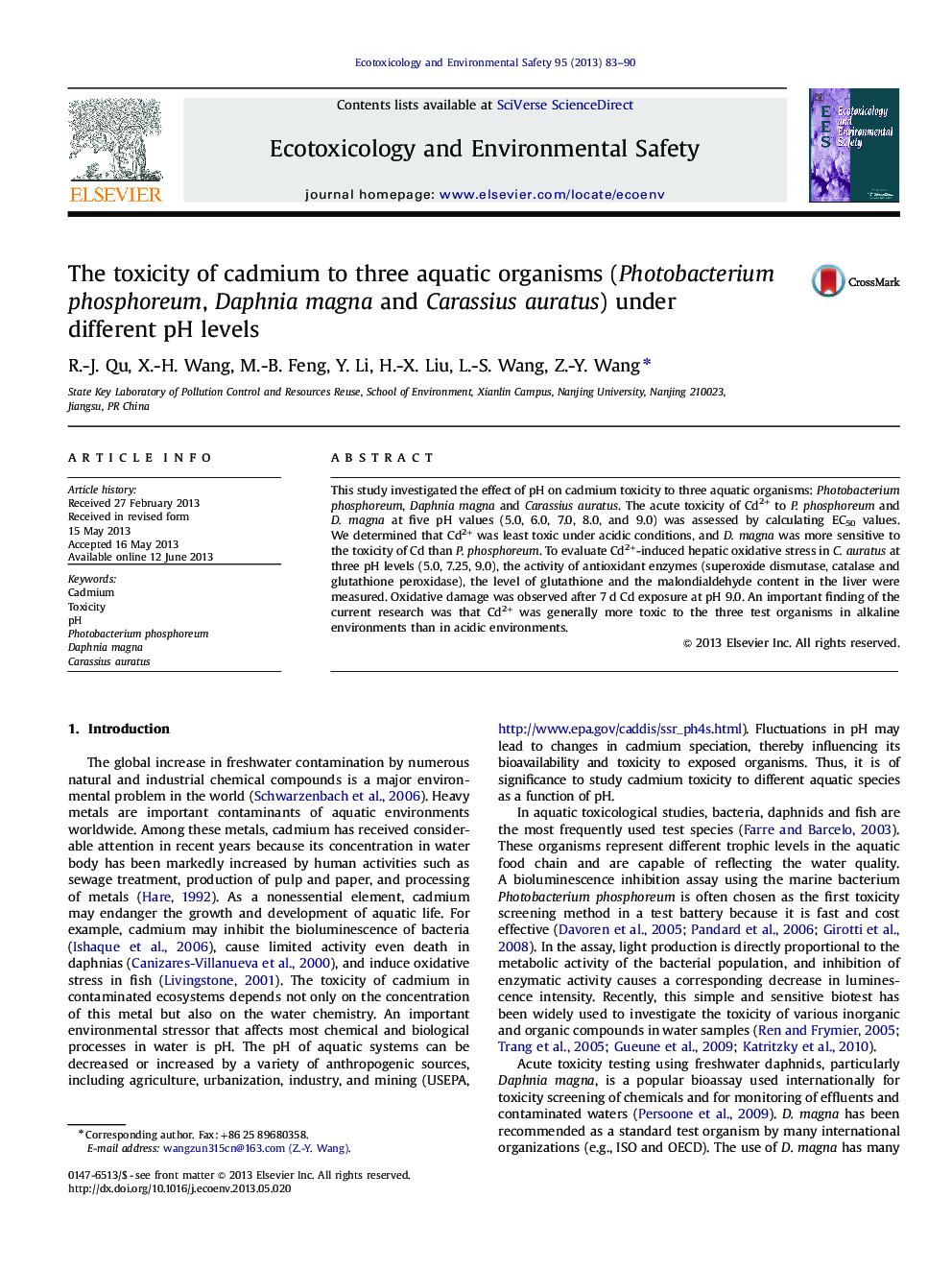 The toxicity of cadmium to three aquatic organisms (Photobacterium phosphoreum, Daphnia magna and Carassius auratus) under different pH levels