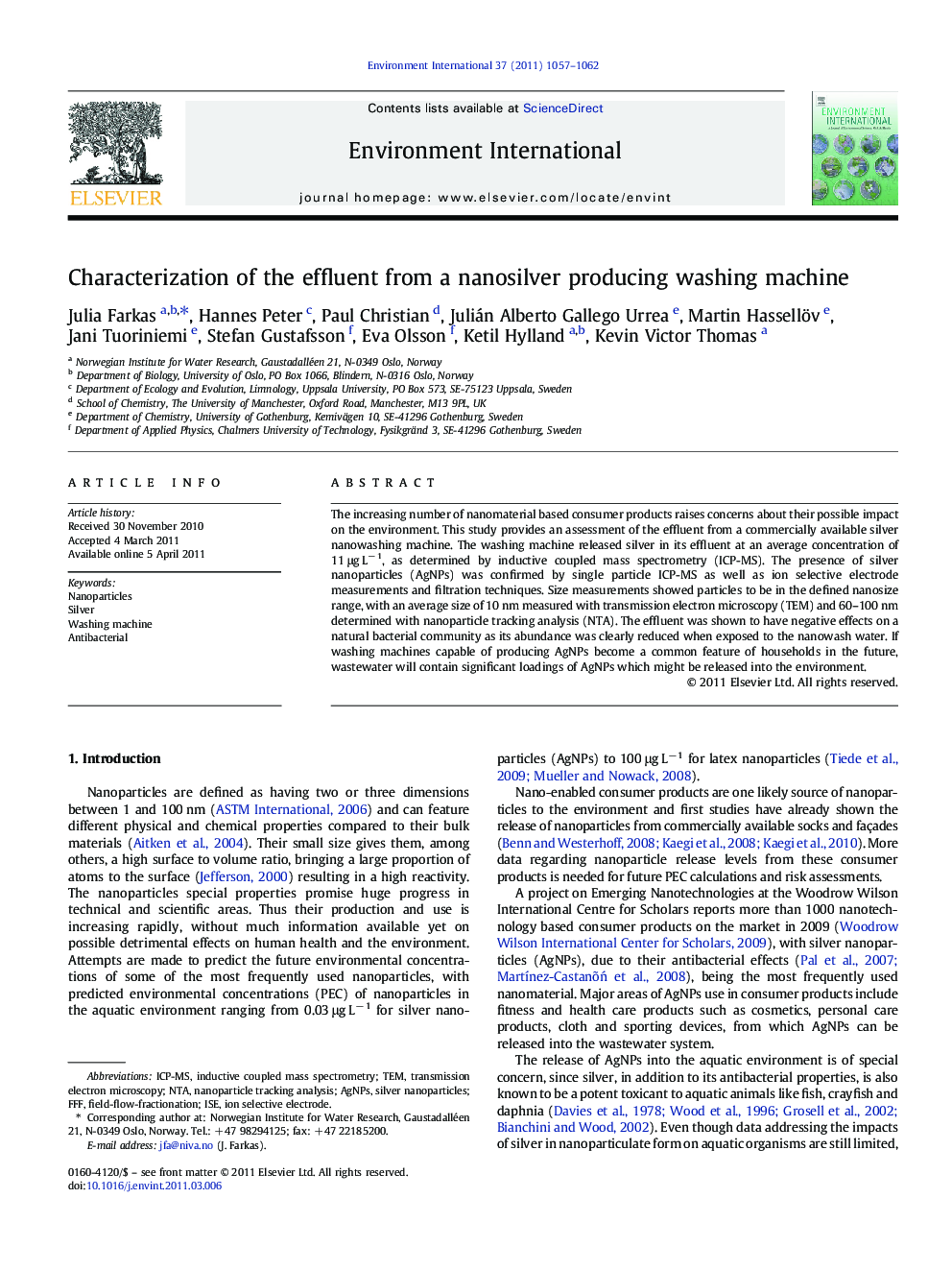 Characterization of the effluent from a nanosilver producing washing machine