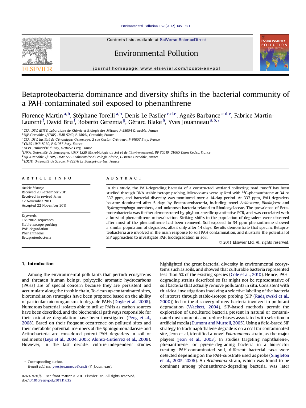 Betaproteobacteria dominance and diversity shifts in the bacterial community of a PAH-contaminated soil exposed to phenanthrene