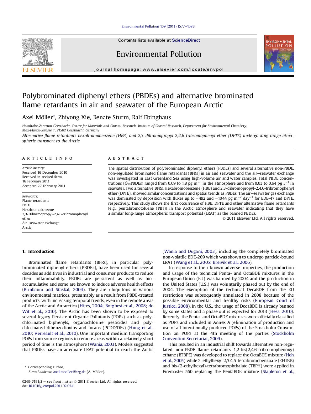 Polybrominated diphenyl ethers (PBDEs) and alternative brominated flame retardants in air and seawater of the European Arctic