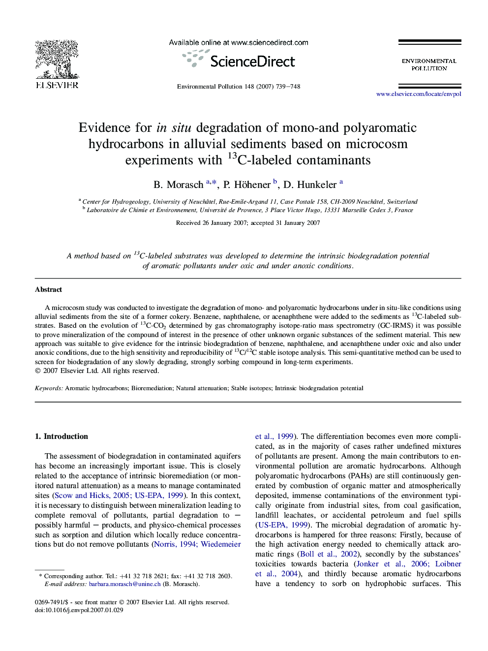 Evidence for in situ degradation of mono-and polyaromatic hydrocarbons in alluvial sediments based on microcosm experiments with 13C-labeled contaminants