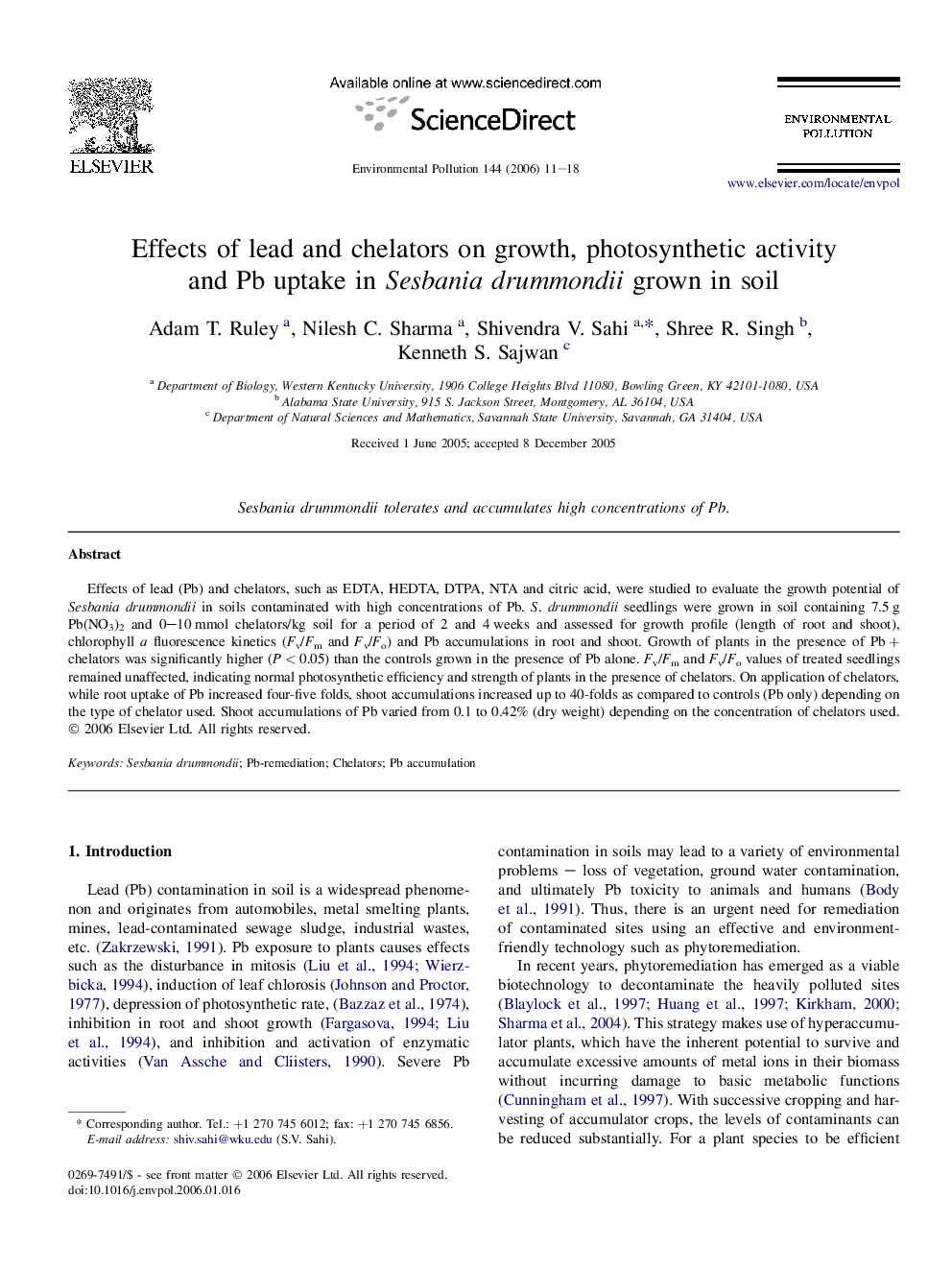 Effects of lead and chelators on growth, photosynthetic activity and Pb uptake in Sesbania drummondii grown in soil