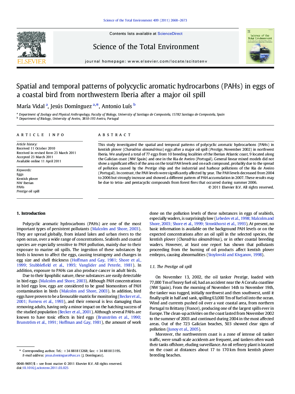 Spatial and temporal patterns of polycyclic aromatic hydrocarbons (PAHs) in eggs of a coastal bird from northwestern Iberia after a major oil spill