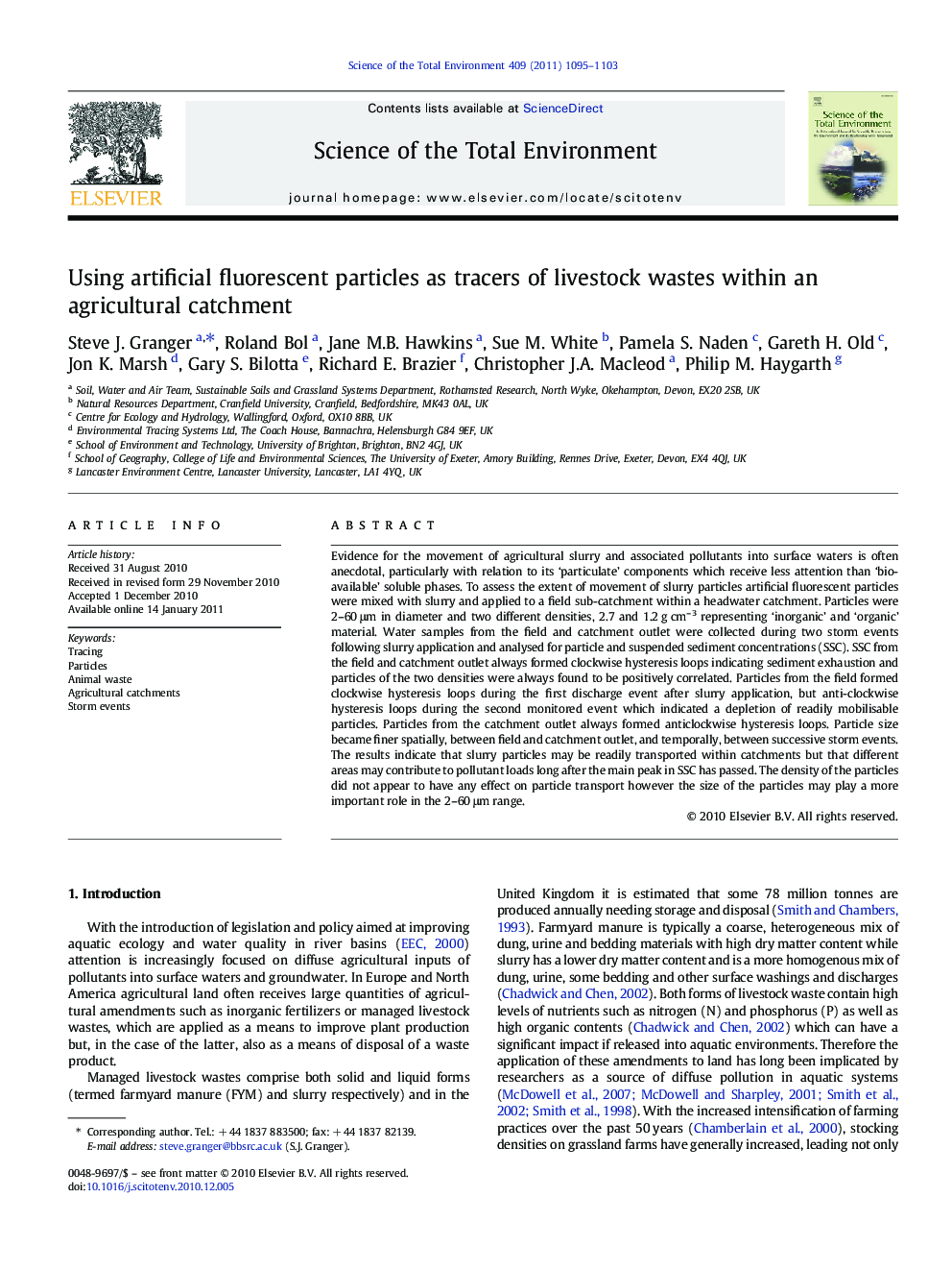 Using artificial fluorescent particles as tracers of livestock wastes within an agricultural catchment