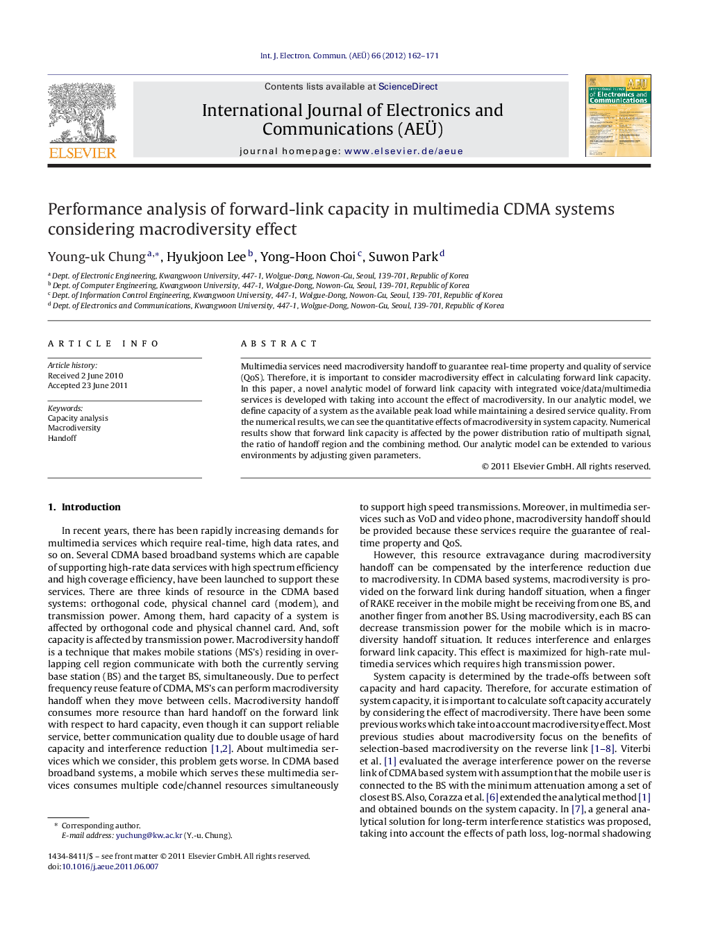 Performance analysis of forward-link capacity in multimedia CDMA systems considering macrodiversity effect