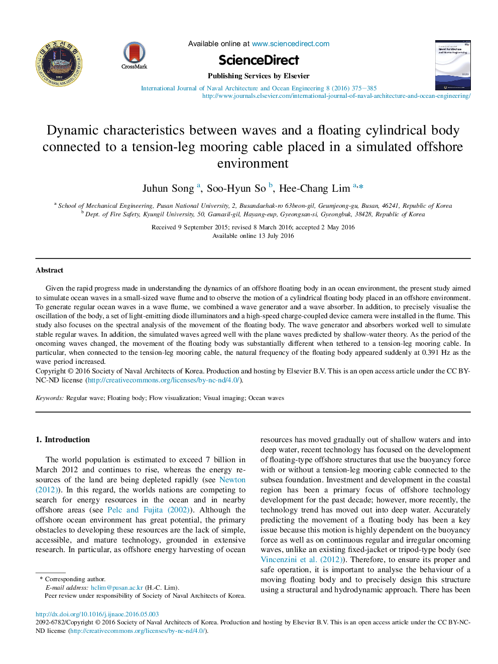 Dynamic characteristics between waves and a floating cylindrical body connected to a tension-leg mooring cable placed in a simulated offshore environment 