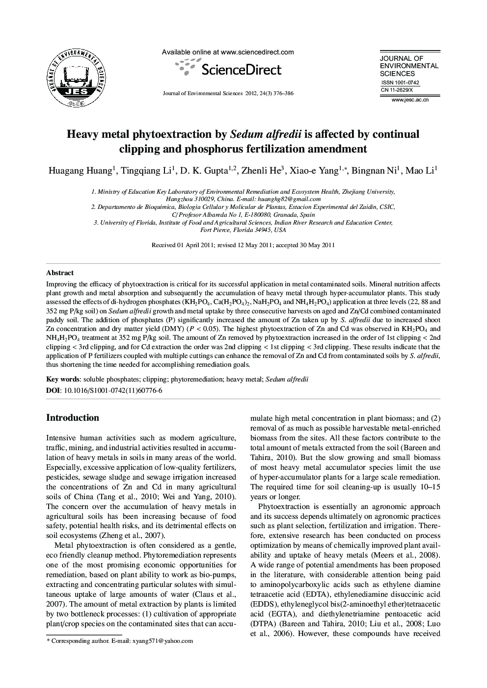 Heavy metal phytoextraction by Sedum alfredii is affected by continual clipping and phosphorus fertilization amendment