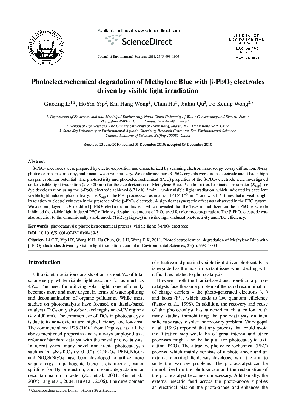 Photoelectrochemical degradation of Methylene Blue with β-PbO2 electrodes driven by visible light irradiation