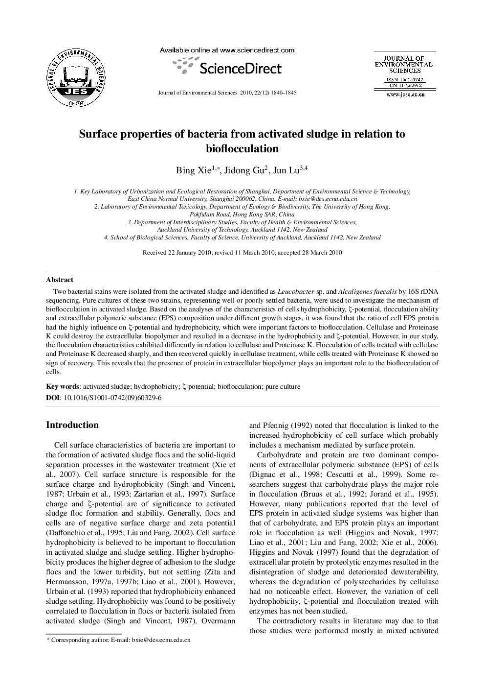 Surface properties of bacteria from activated sludge in relation to bioflocculation