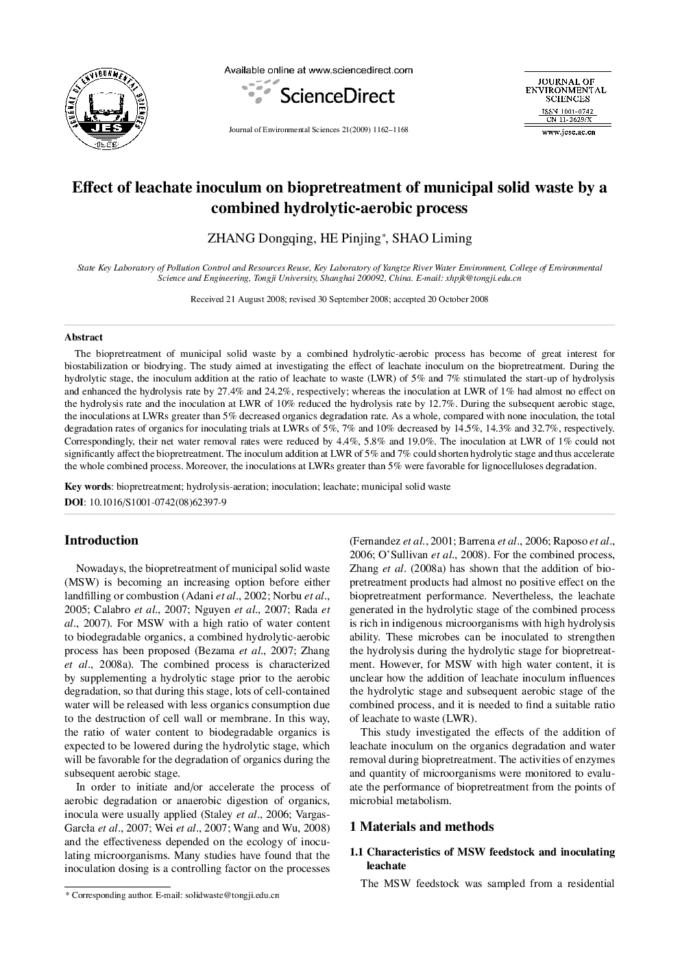 Effect of leachate inoculum on biopretreatment of municipal solid waste by a combined hydrolytic-aerobic process