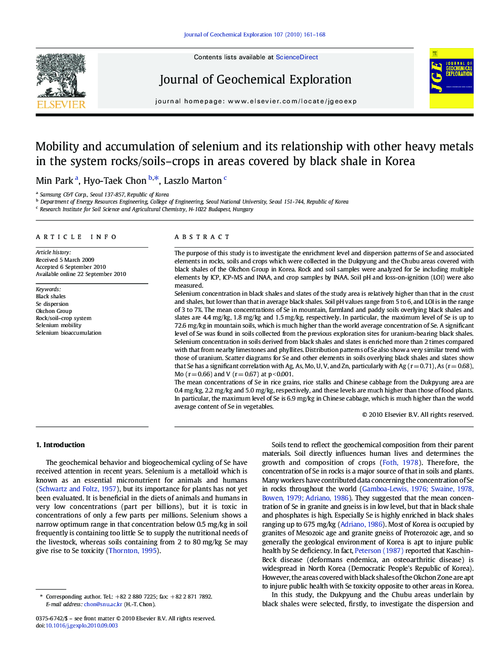 Mobility and accumulation of selenium and its relationship with other heavy metals in the system rocks/soils–crops in areas covered by black shale in Korea