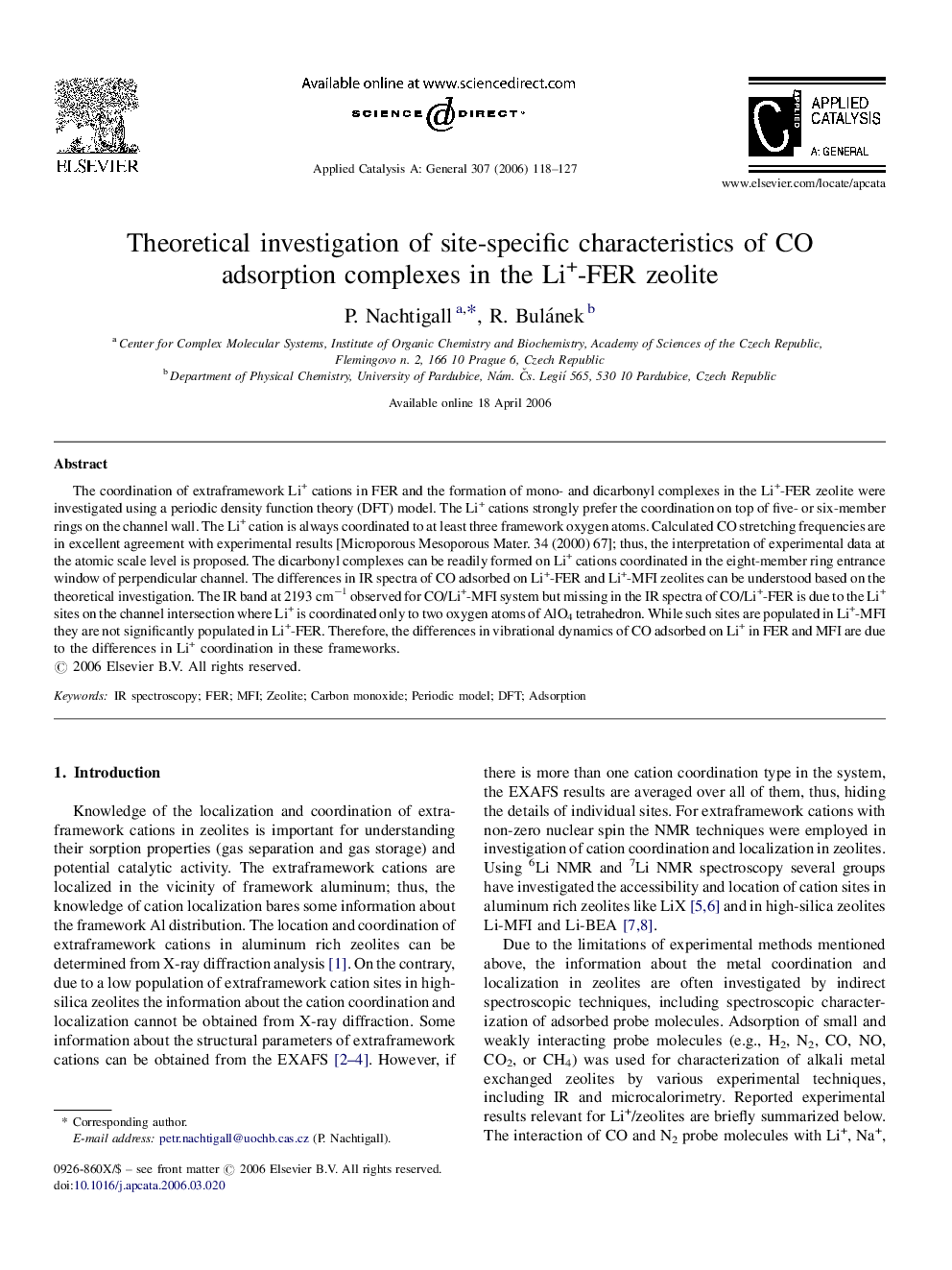 Theoretical investigation of site-specific characteristics of CO adsorption complexes in the Li+-FER zeolite