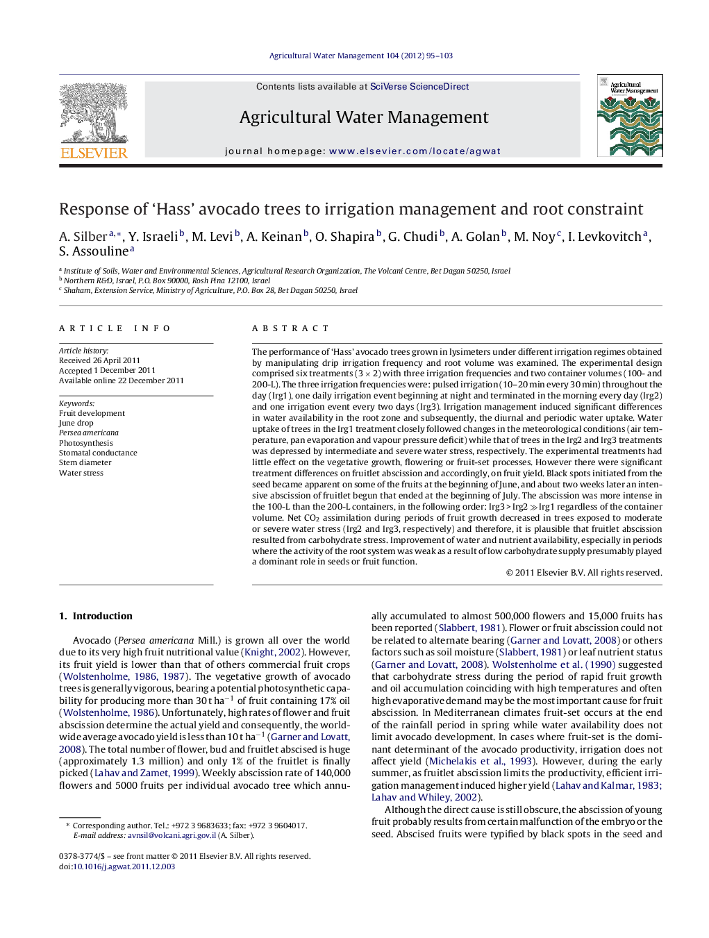 Response of ‘Hass’ avocado trees to irrigation management and root constraint