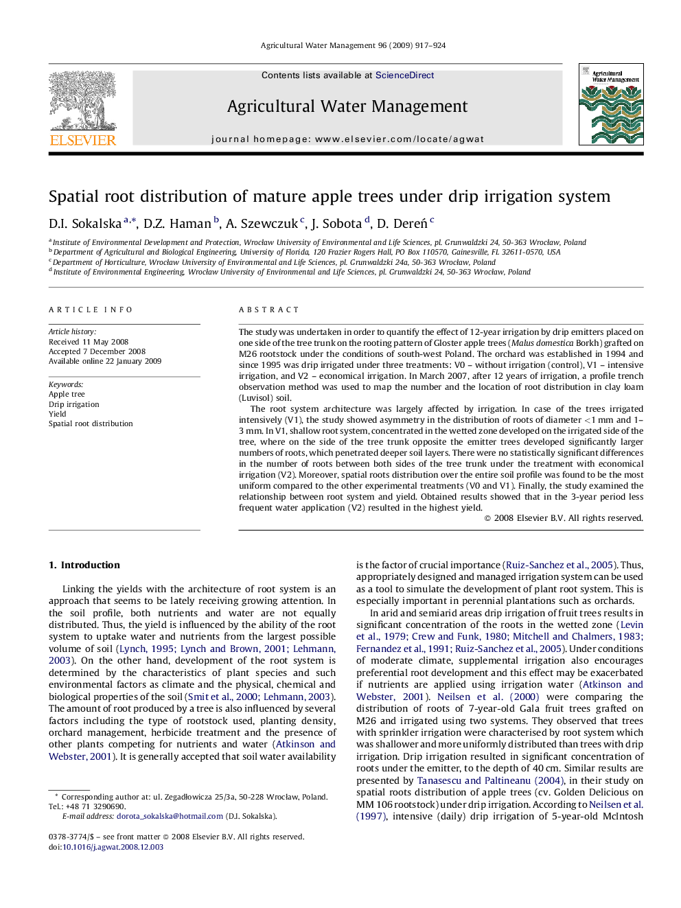 Spatial root distribution of mature apple trees under drip irrigation system