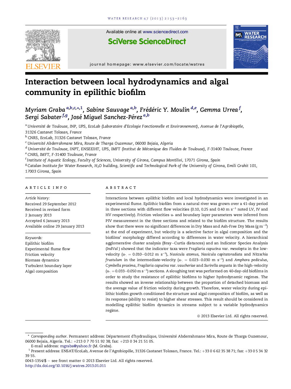 Interaction between local hydrodynamics and algal community in epilithic biofilm