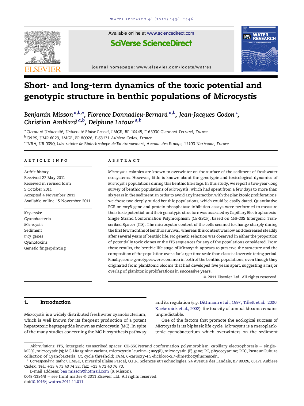 Short- and long-term dynamics of the toxic potential and genotypic structure in benthic populations of Microcystis