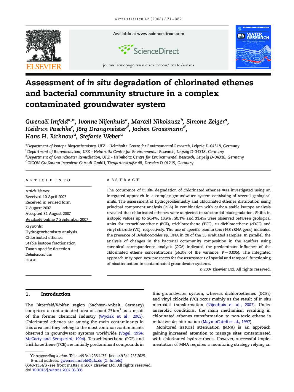 Assessment of in situ degradation of chlorinated ethenes and bacterial community structure in a complex contaminated groundwater system