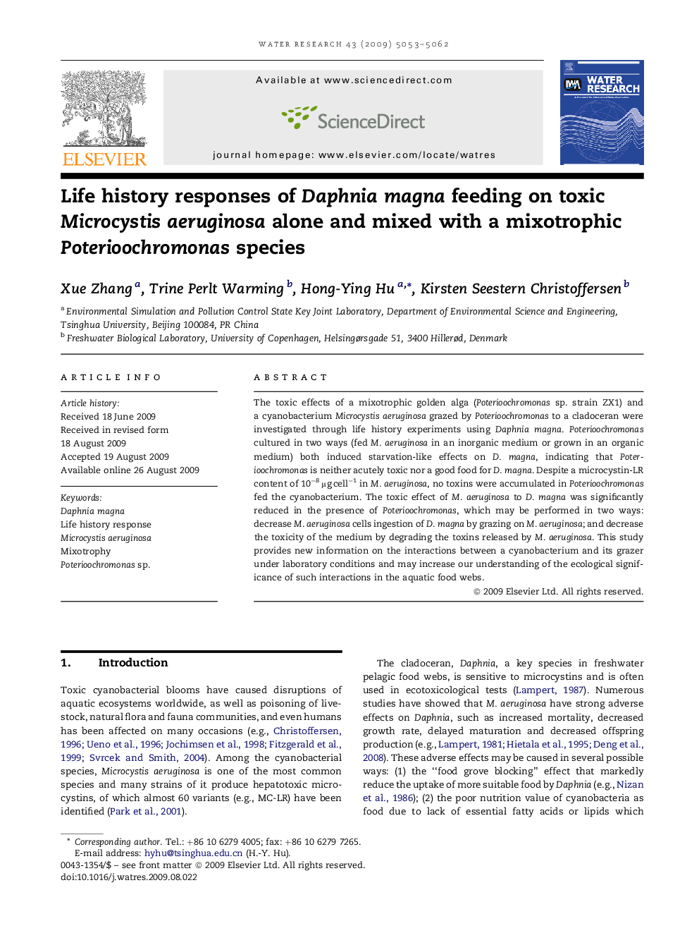 Life history responses of Daphnia magna feeding on toxic Microcystis aeruginosa alone and mixed with a mixotrophic Poterioochromonas species