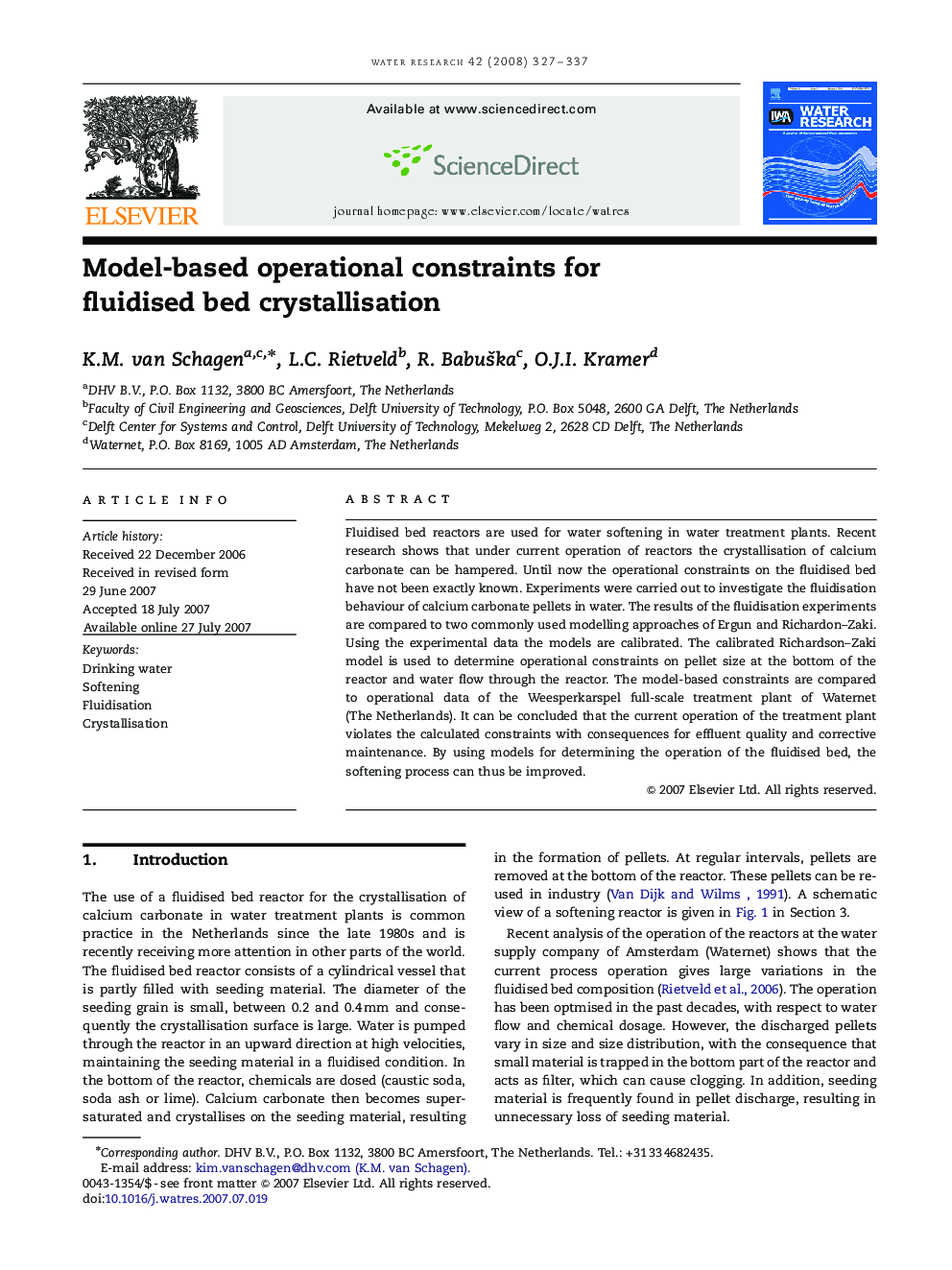 Model-based operational constraints for fluidised bed crystallisation