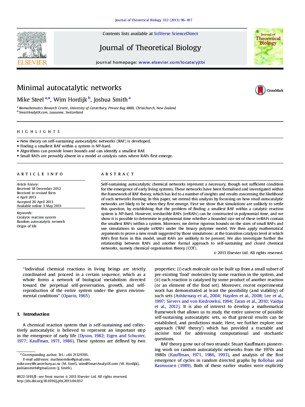 Minimal autocatalytic networks