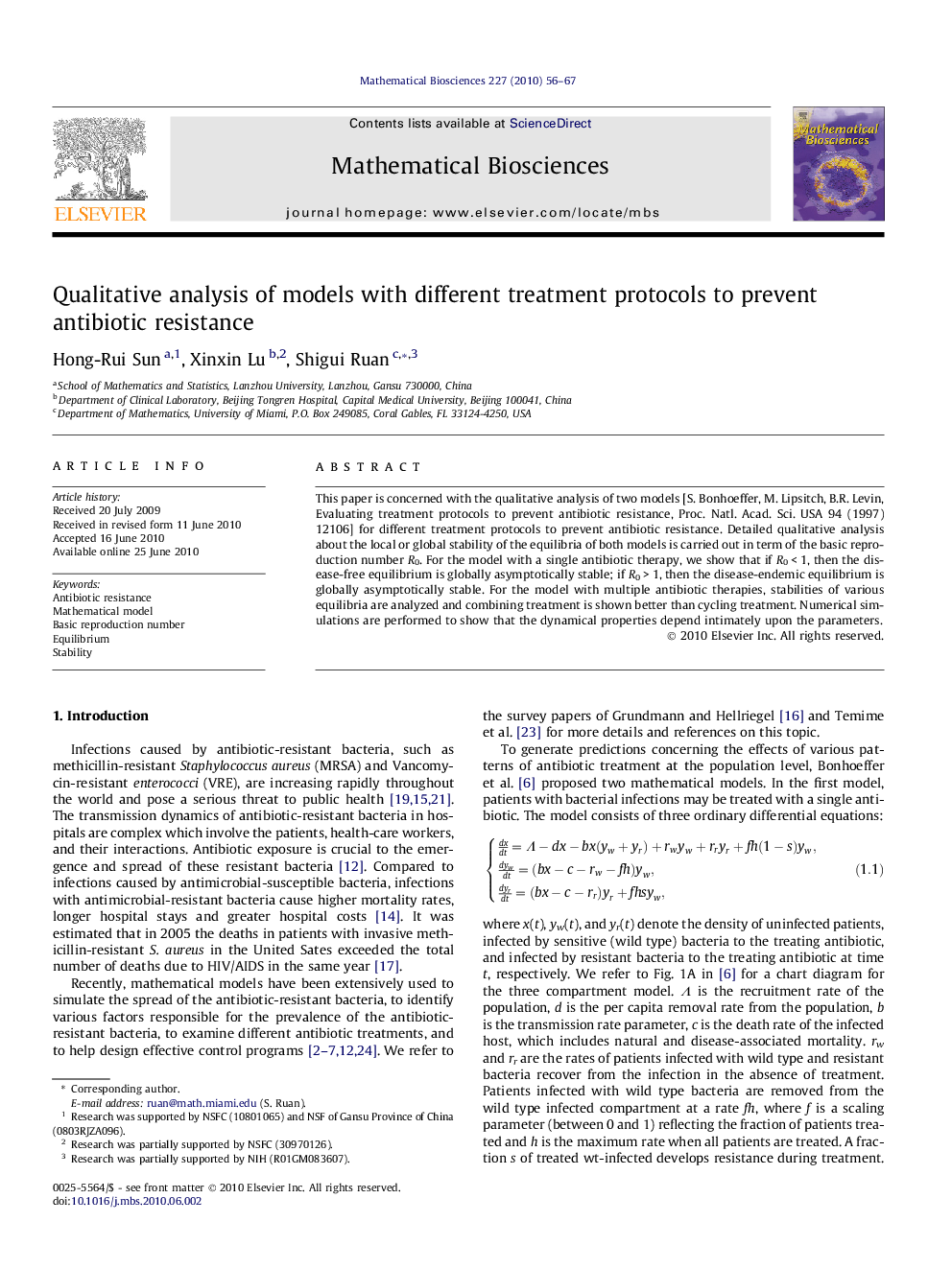 Qualitative analysis of models with different treatment protocols to prevent antibiotic resistance