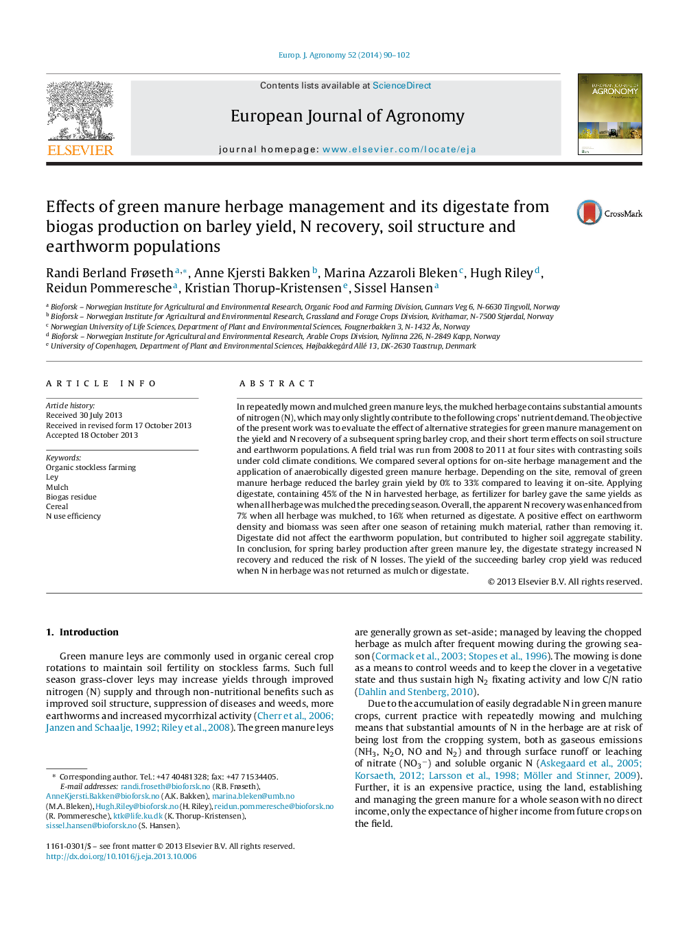 Effects of green manure herbage management and its digestate from biogas production on barley yield, N recovery, soil structure and earthworm populations