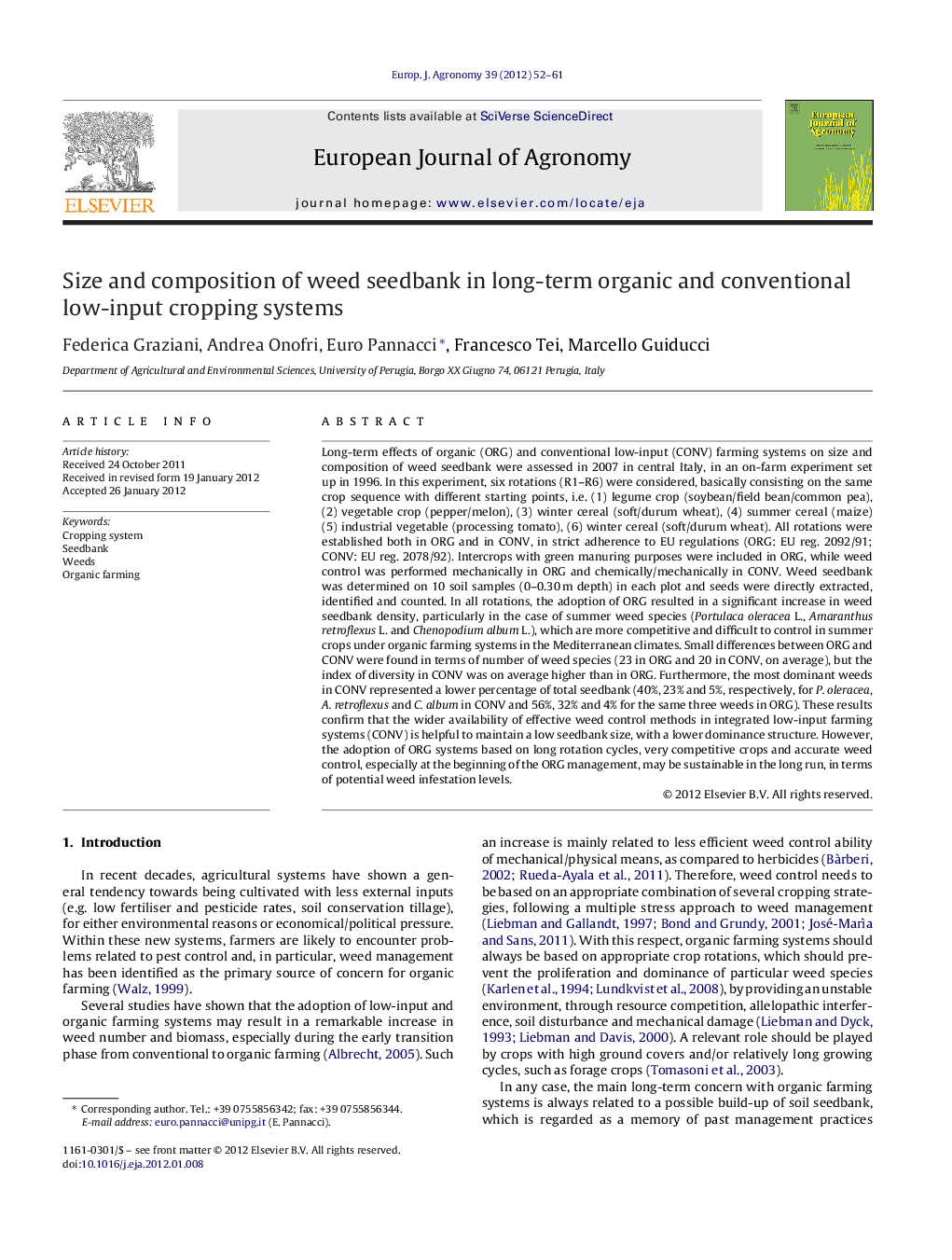 Size and composition of weed seedbank in long-term organic and conventional low-input cropping systems