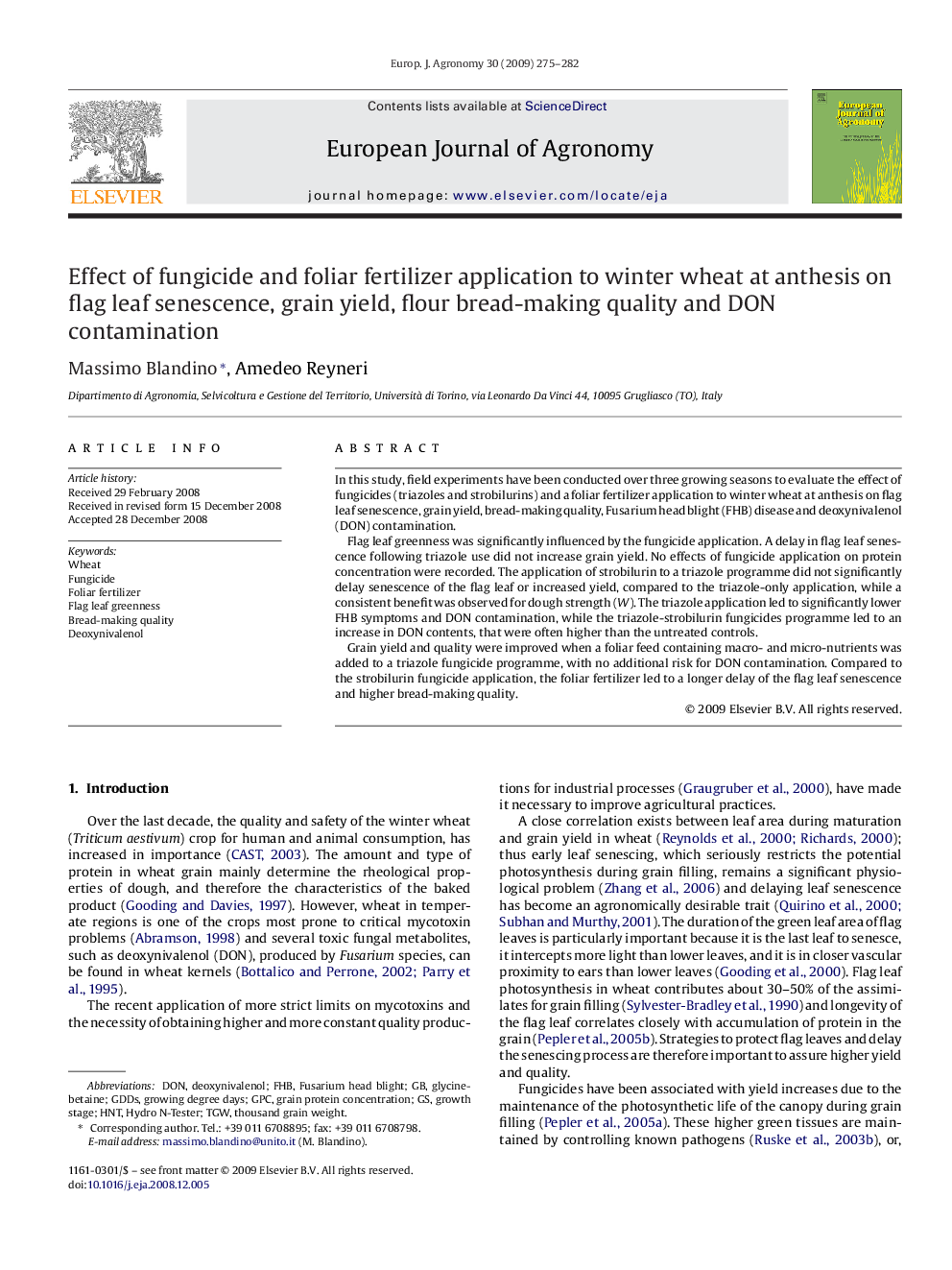 Effect of fungicide and foliar fertilizer application to winter wheat at anthesis on flag leaf senescence, grain yield, flour bread-making quality and DON contamination