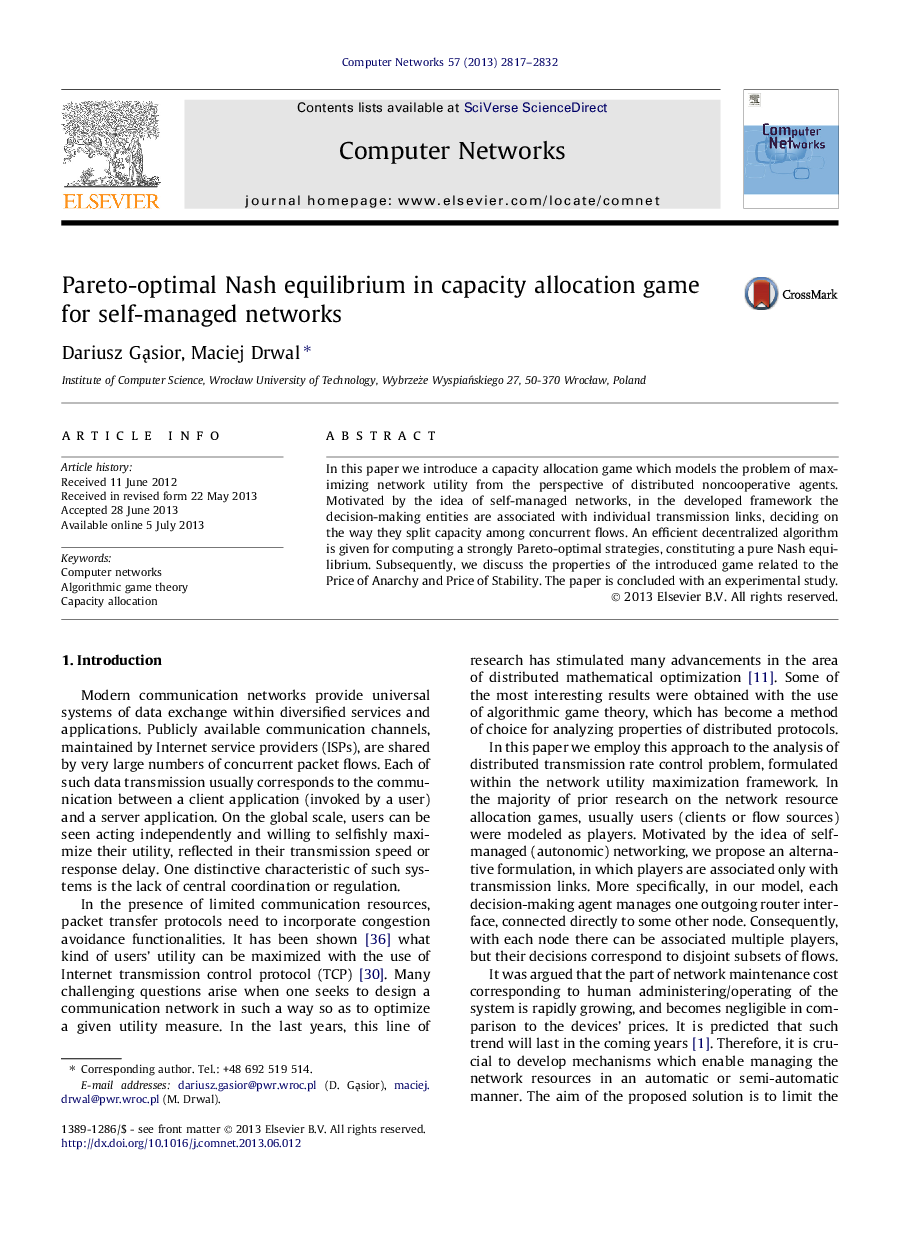 Pareto-optimal Nash equilibrium in capacity allocation game for self-managed networks