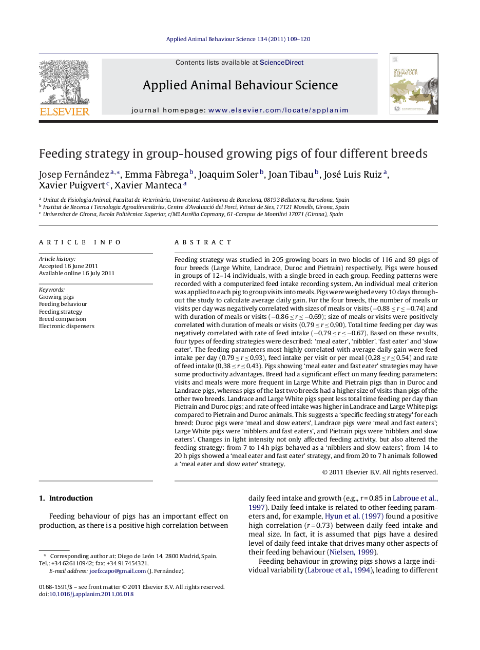 Feeding strategy in group-housed growing pigs of four different breeds