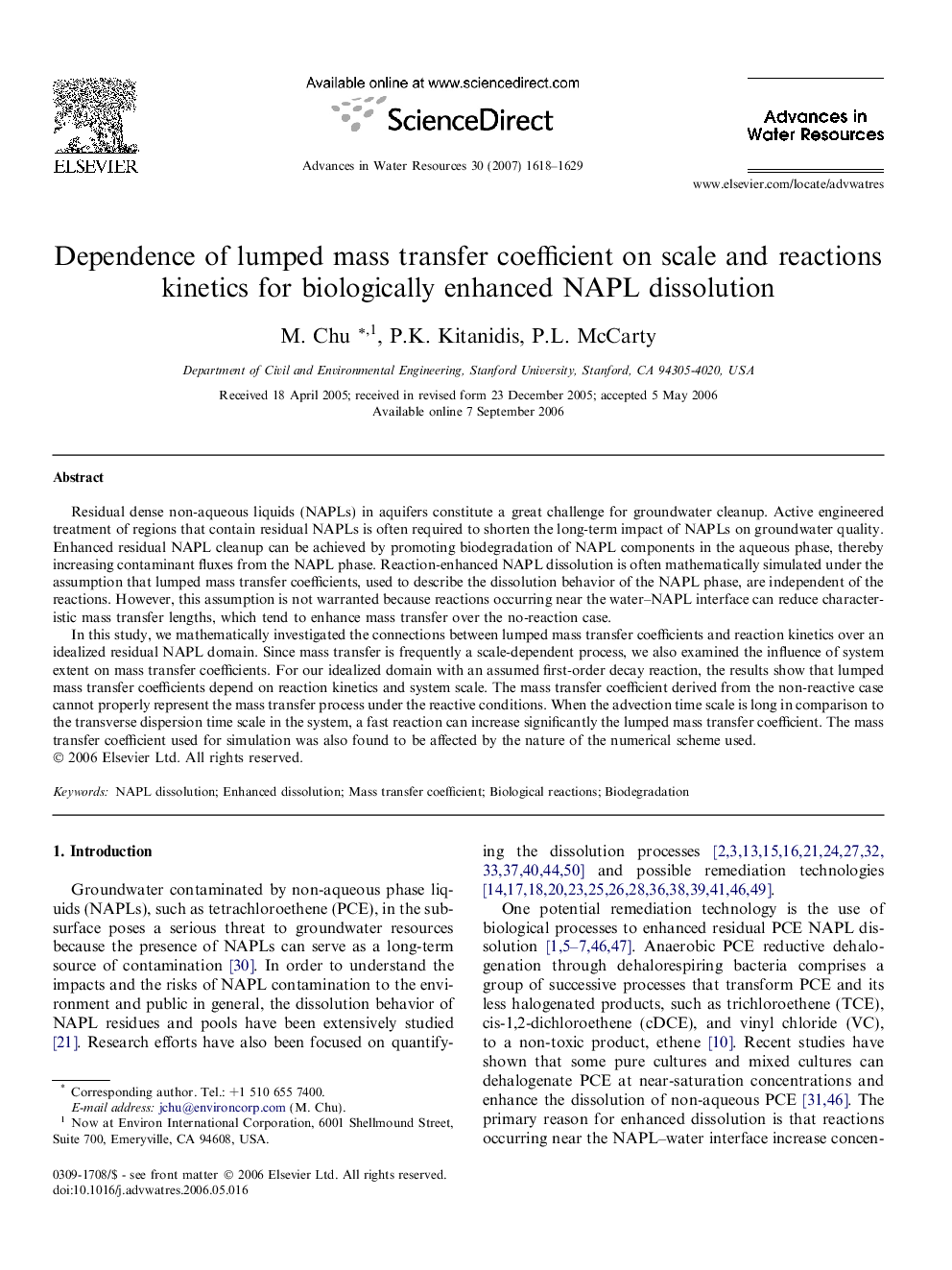 Dependence of lumped mass transfer coefficient on scale and reactions kinetics for biologically enhanced NAPL dissolution