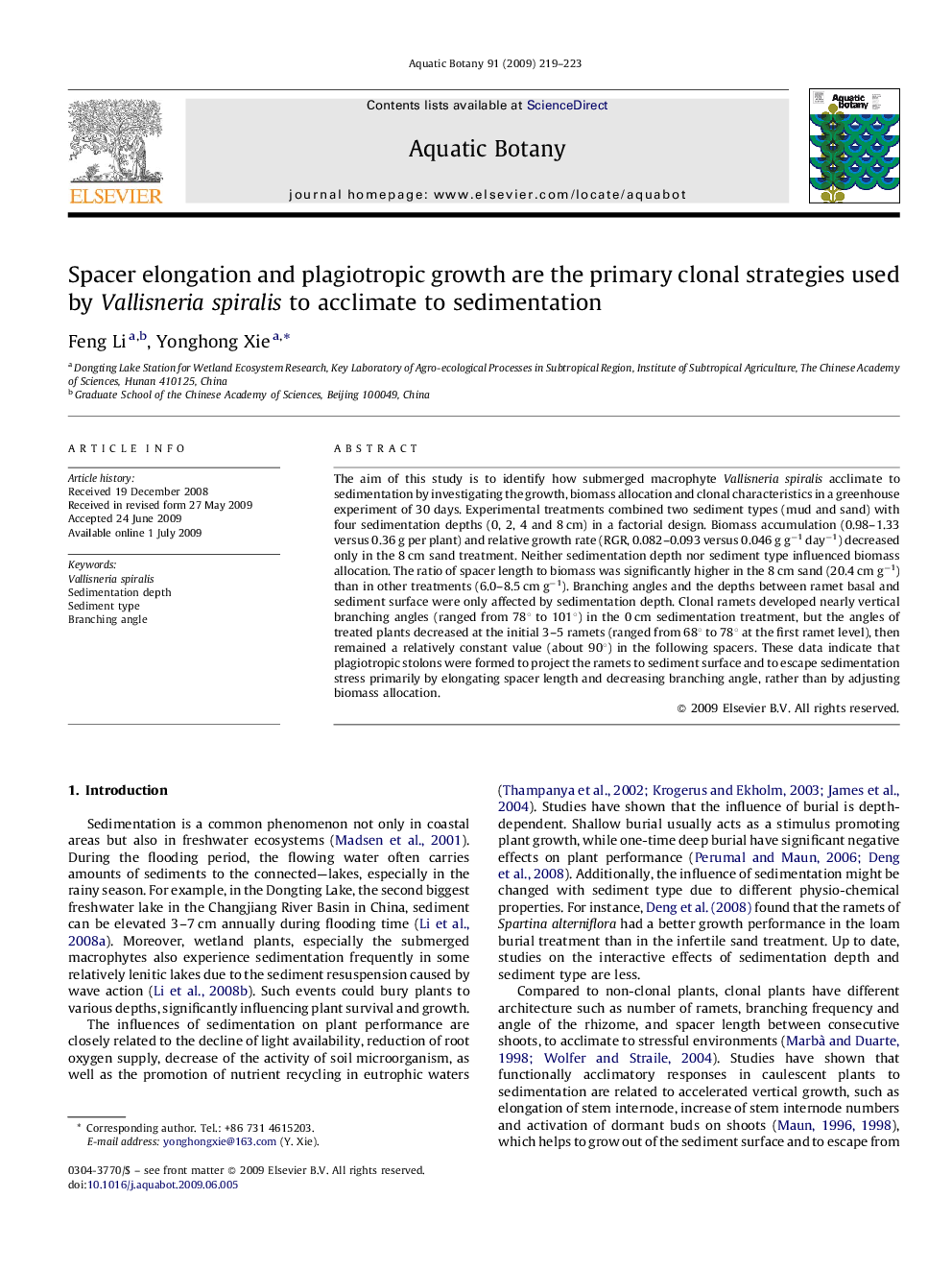 Spacer elongation and plagiotropic growth are the primary clonal strategies used by Vallisneria spiralis to acclimate to sedimentation