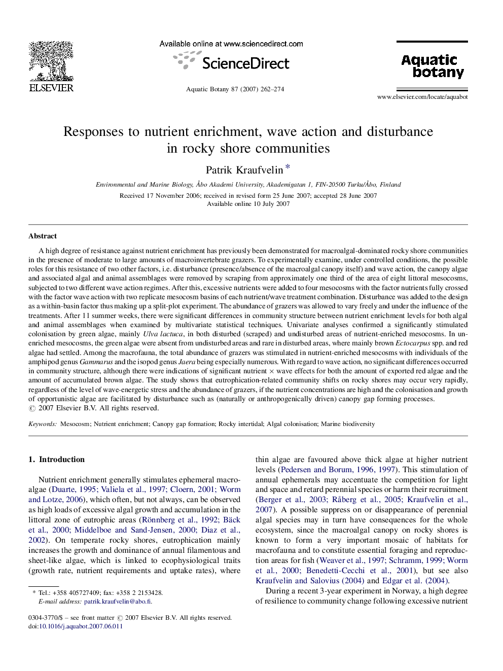 Responses to nutrient enrichment, wave action and disturbance in rocky shore communities