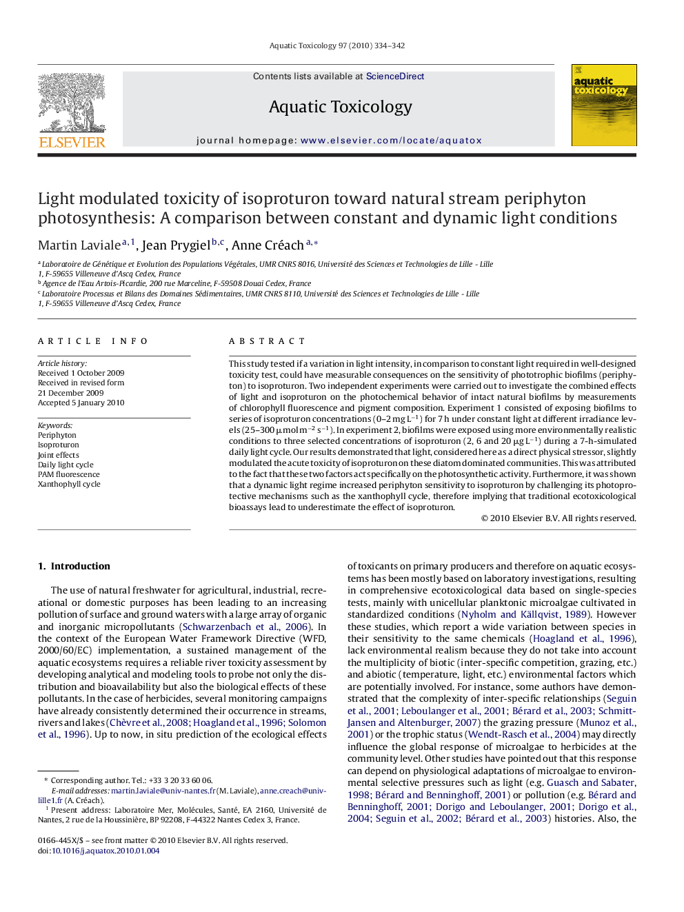 Light modulated toxicity of isoproturon toward natural stream periphyton photosynthesis: A comparison between constant and dynamic light conditions