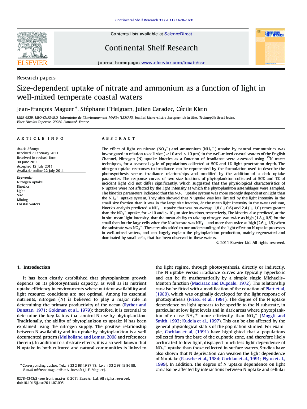 Size-dependent uptake of nitrate and ammonium as a function of light in well-mixed temperate coastal waters