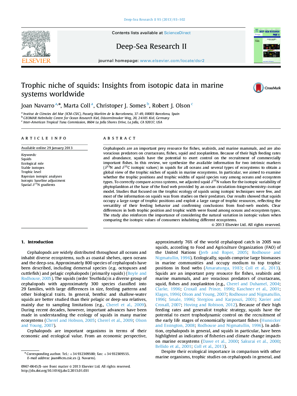 Trophic niche of squids: Insights from isotopic data in marine systems worldwide