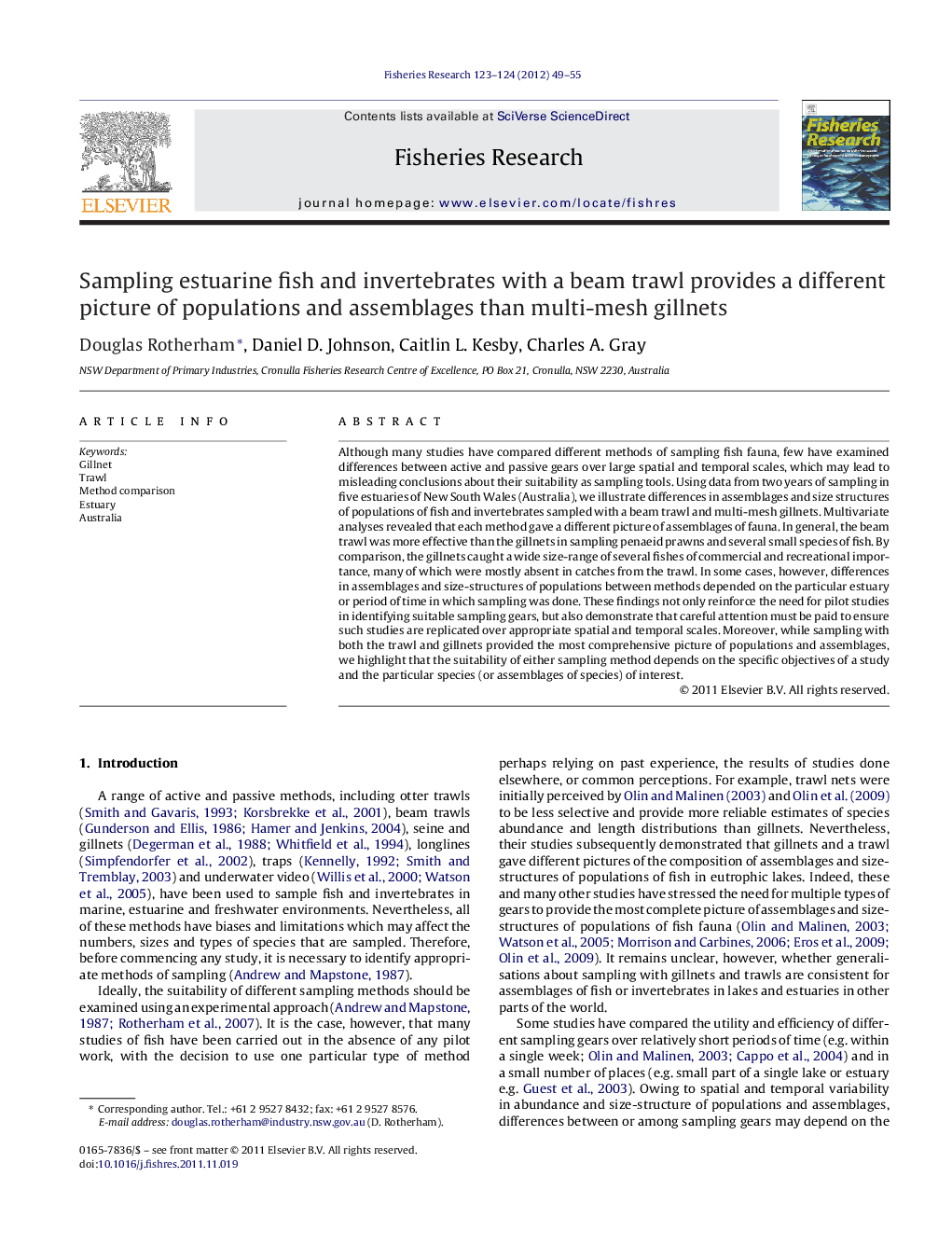 Sampling estuarine fish and invertebrates with a beam trawl provides a different picture of populations and assemblages than multi-mesh gillnets