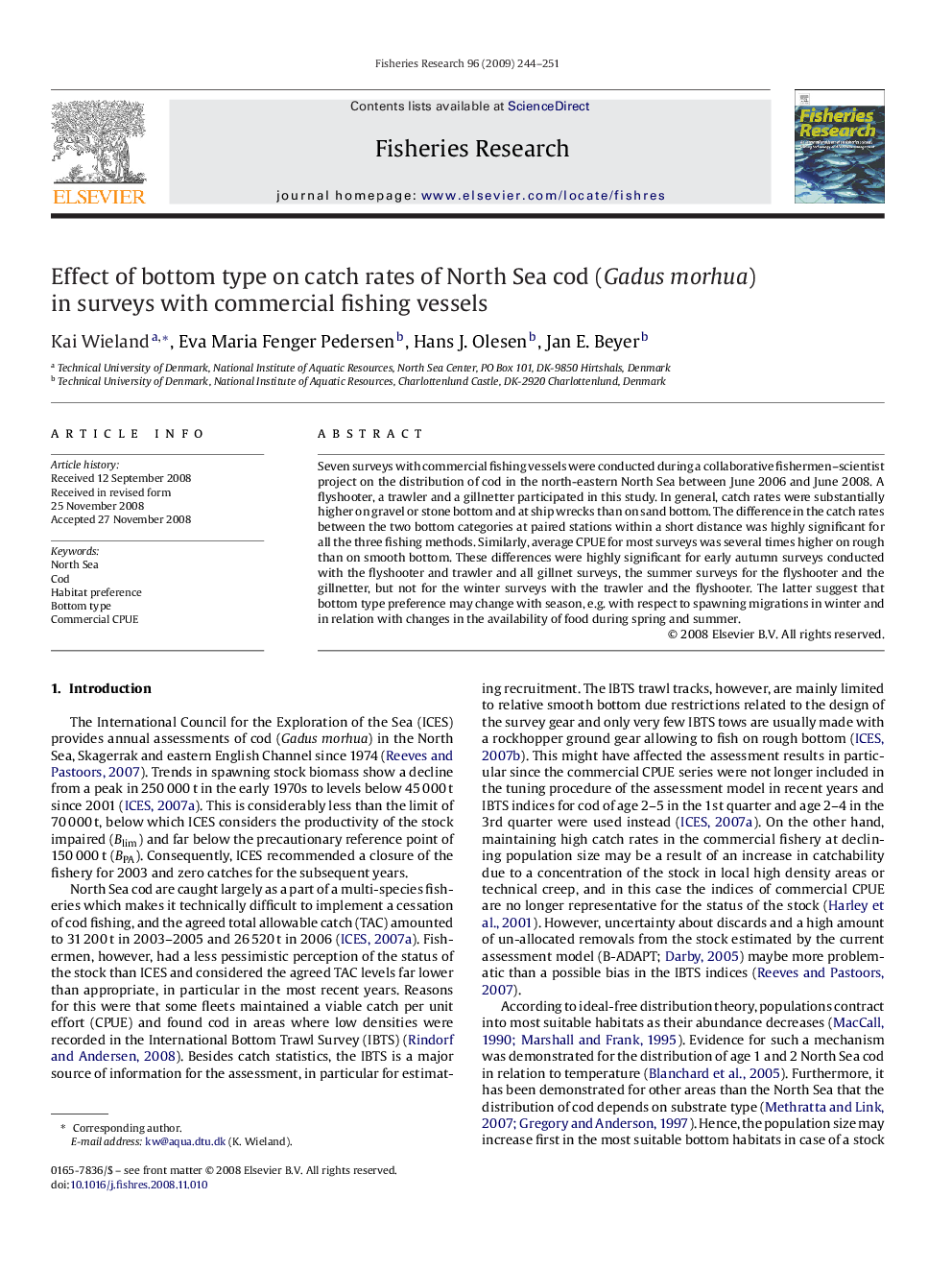 Effect of bottom type on catch rates of North Sea cod (Gadus morhua) in surveys with commercial fishing vessels