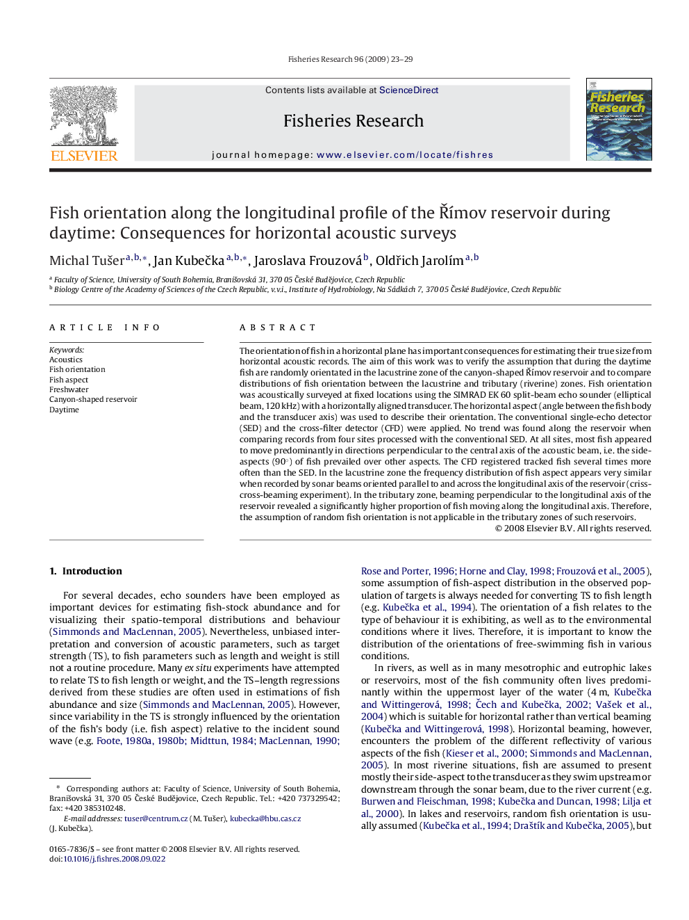 Fish orientation along the longitudinal profile of the ÅÃ­mov reservoir during daytime: Consequences for horizontal acoustic surveys