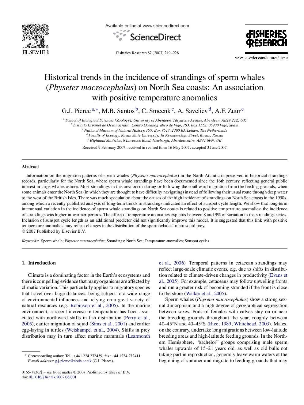 Historical trends in the incidence of strandings of sperm whales (Physeter macrocephalus) on North Sea coasts: An association with positive temperature anomalies