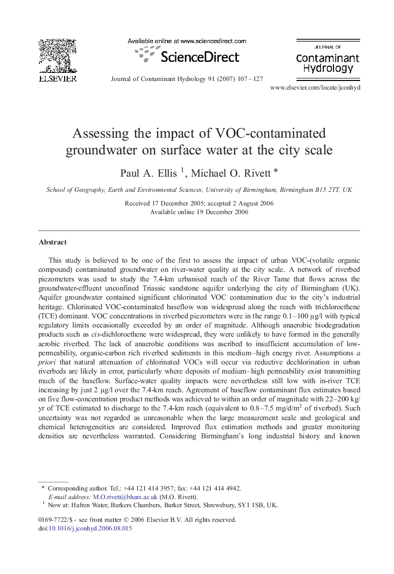 Assessing the impact of VOC-contaminated groundwater on surface water at the city scale