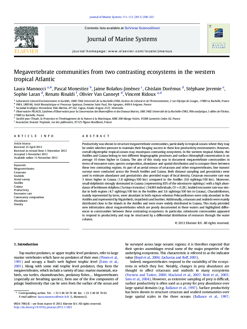 Megavertebrate communities from two contrasting ecosystems in the western tropical Atlantic