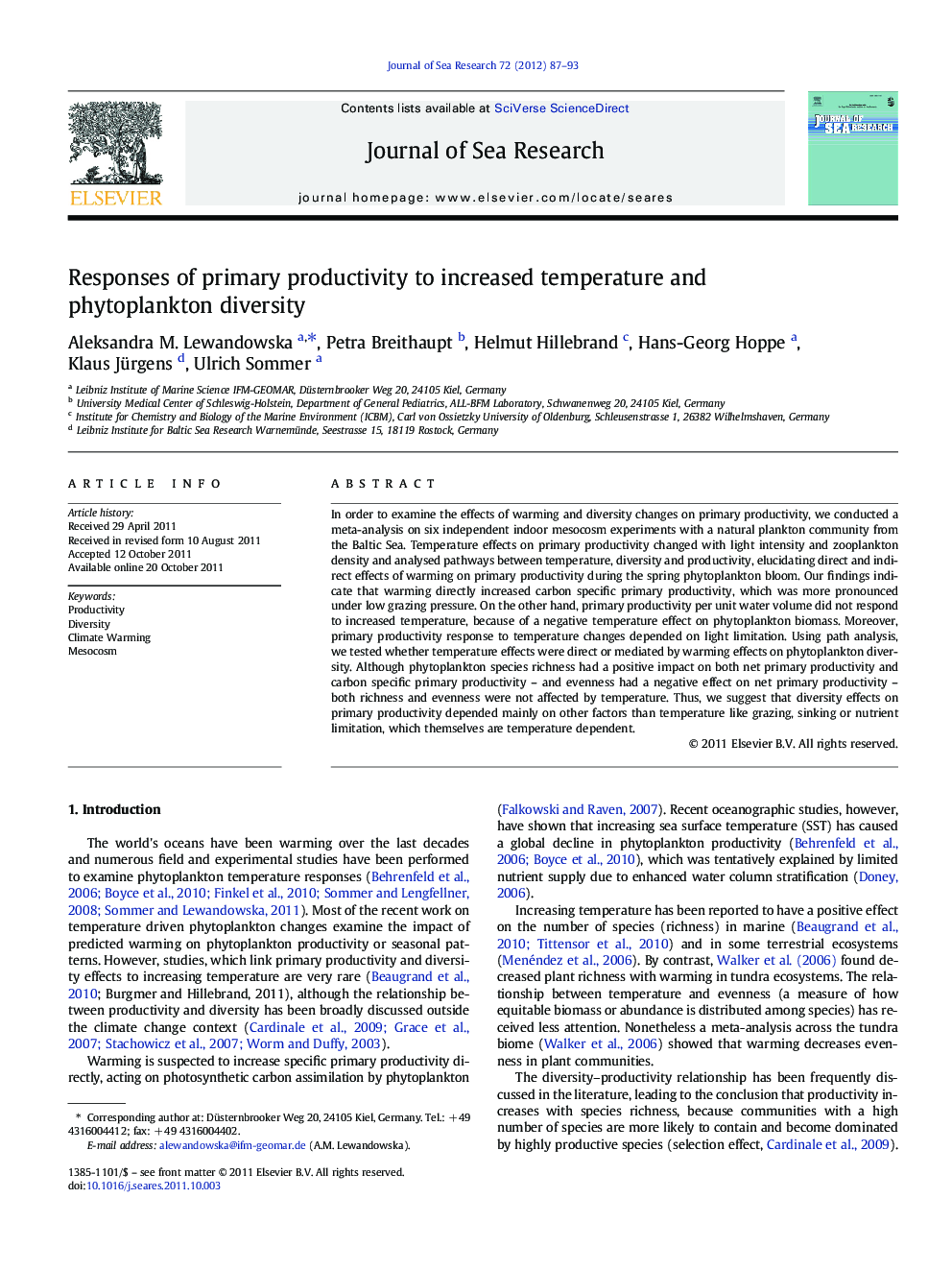 Responses of primary productivity to increased temperature and phytoplankton diversity