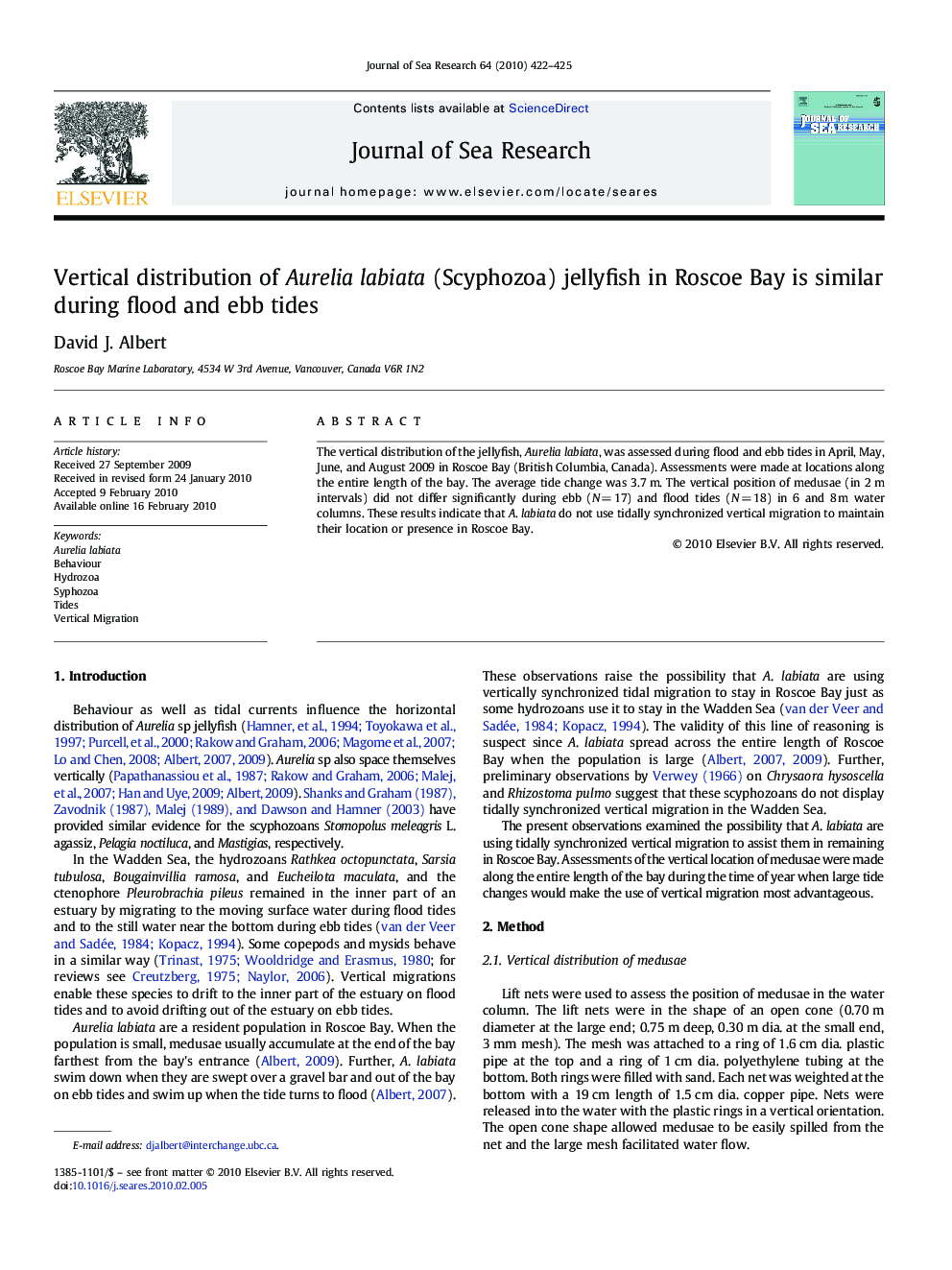 Vertical distribution of Aurelia labiata (Scyphozoa) jellyfish in Roscoe Bay is similar during flood and ebb tides